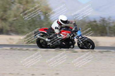 media/Dec-01-2025-Moto Forza (Mon) [[2daa91e15f]]/3-Beginner Group/Session 2 (Turn 7 Inside Pans)/